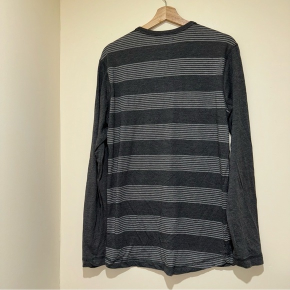 Men’s Hurley Brand Grey Striped Long Sleeve Casual Soft Simple Shirt Size: L - Picture 11 of 16